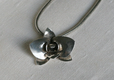 Orkidea kaulariipus sterling hopeaa